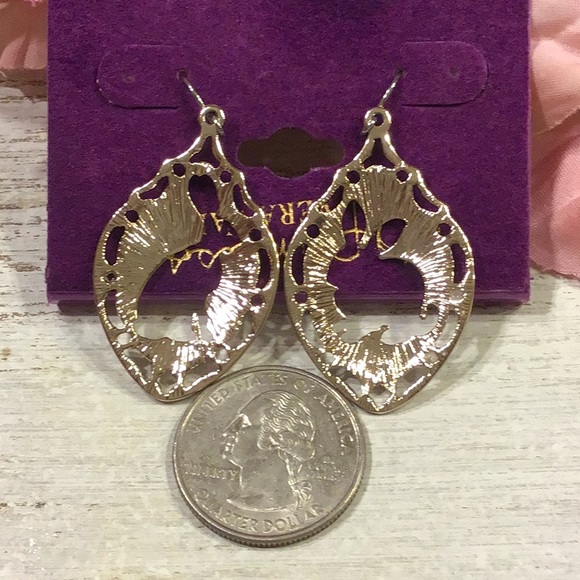 🌾[2/$28.00]🌾 Vera Wang Rabbit Earrings - Picture 6 of 6